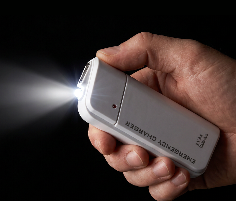 Sisäänrakennettu LED-taskulamppu