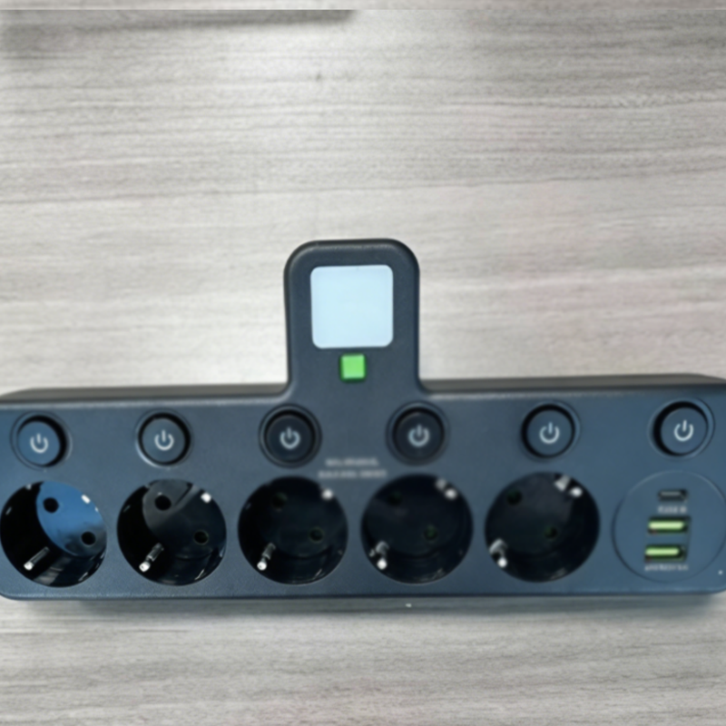 đ„ĂlykĂ€s pistorasia USB-porteill