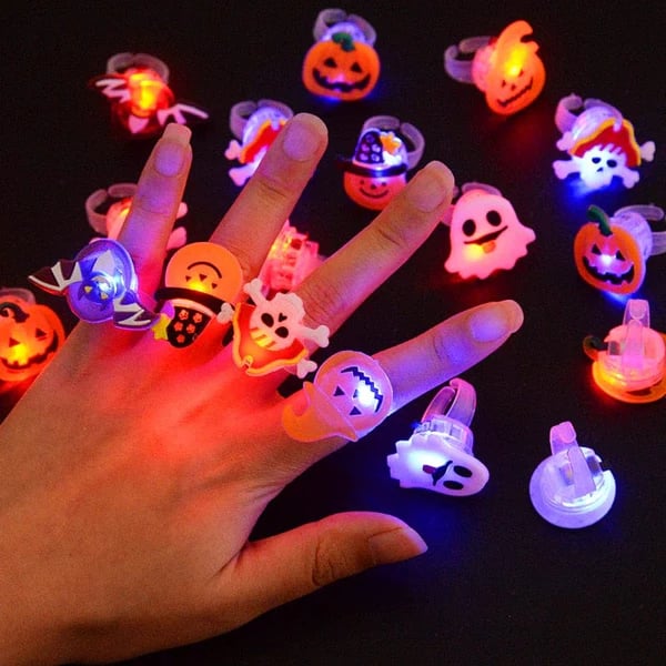 🎁 LED-Valo Halloween Sormus 😍 - 50 kpl setti