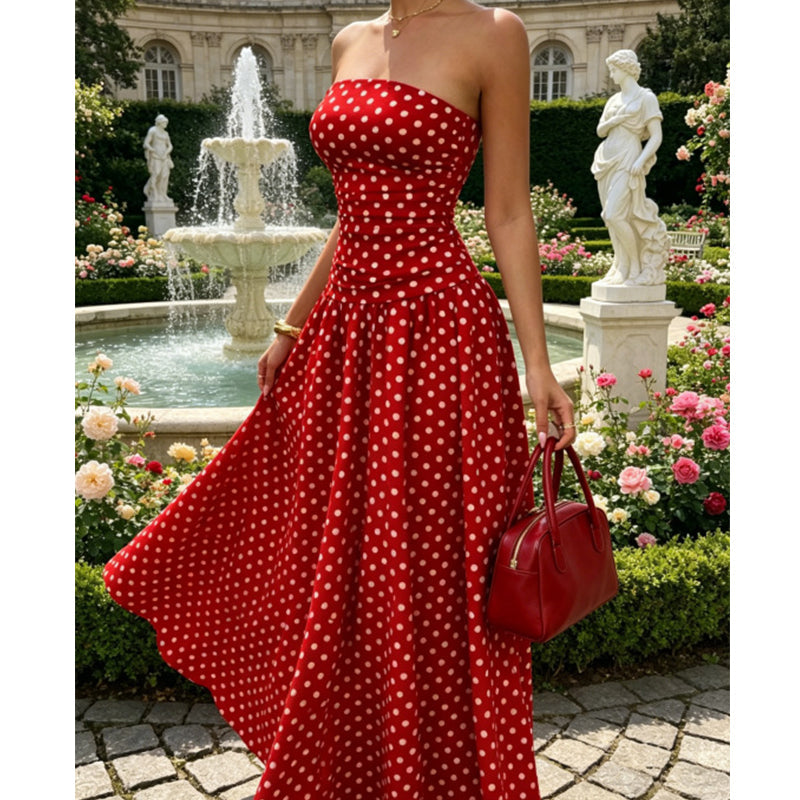✨ Naisten pilkullinen olkaimeton mekko - elegantti lomavinkki! ✨