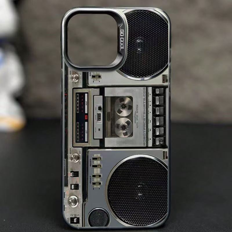 🔥Huipputarjous -50%🌟📼 Retrokasettisoittimen kuviollinen silikoninen puhelinkotelo. Sopii iPhone/Galaxy-sarjaan.