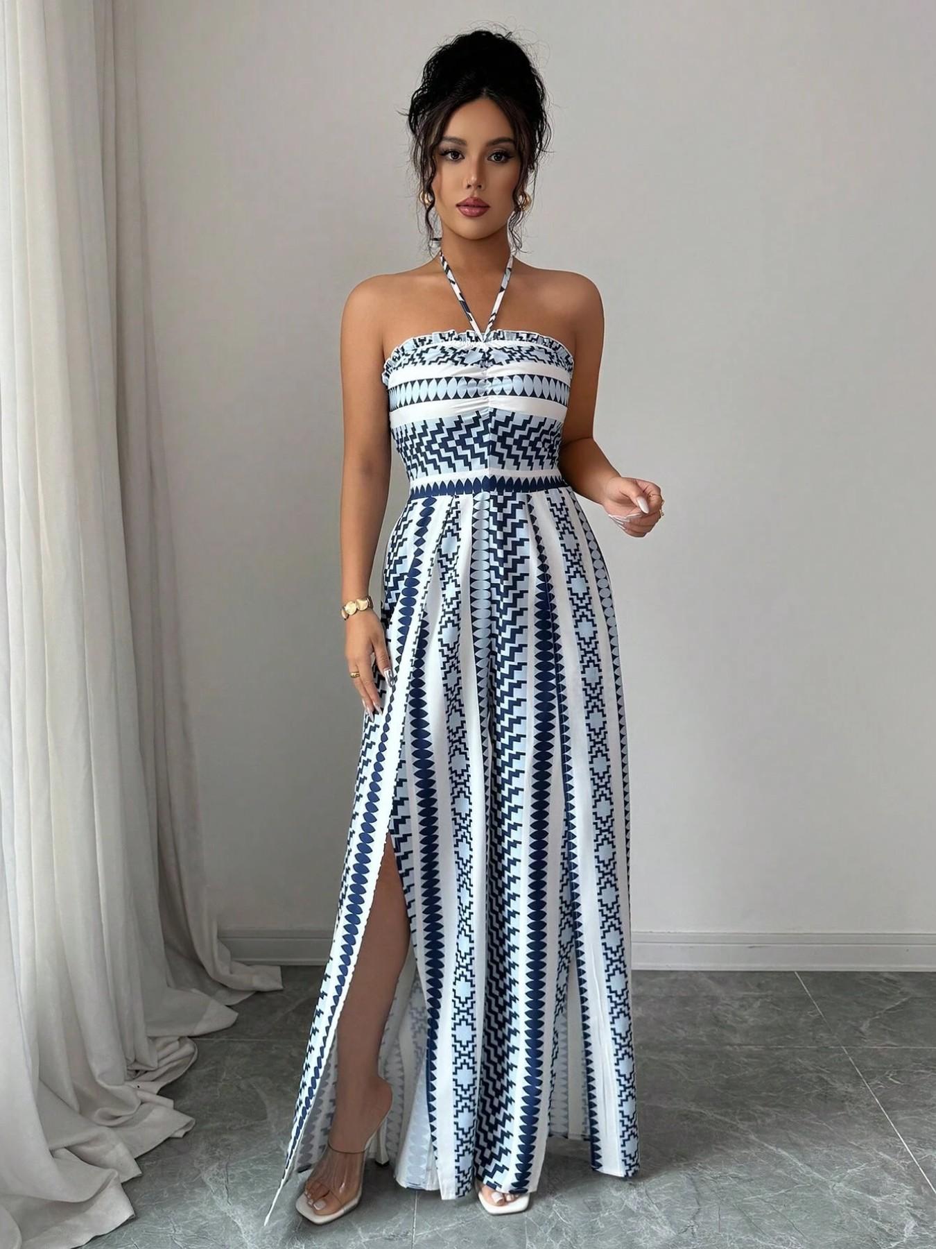 👗💙 Geometrinen haalari, jossa on halterneck-kaula-aukko ja sivuhalkiot!
