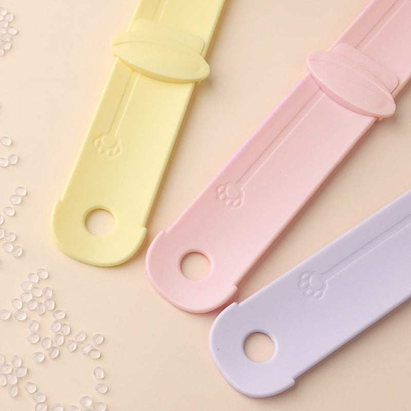 Cat Treat Squeeze Feeder Spoon