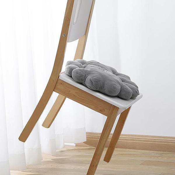 Liukueste sohvatyynyille – pitää tyynyt paikallaan